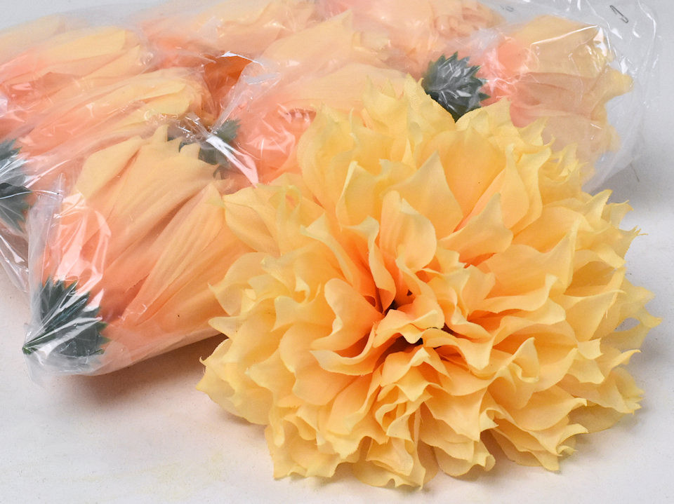 Dahlia Orange D16cm