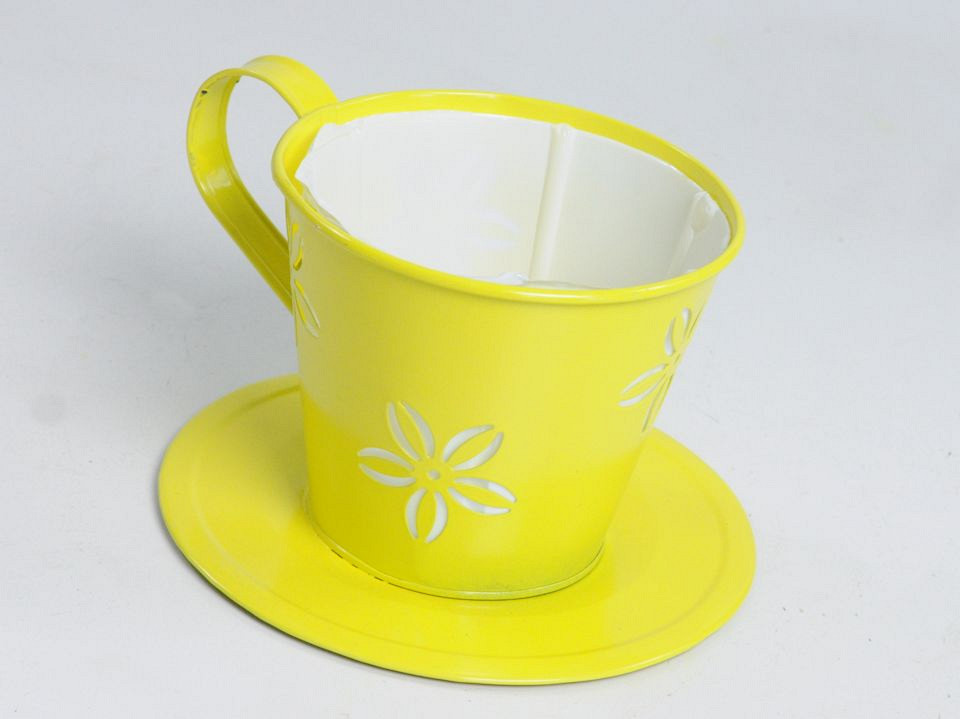 Zinc cup and saucer Jaune