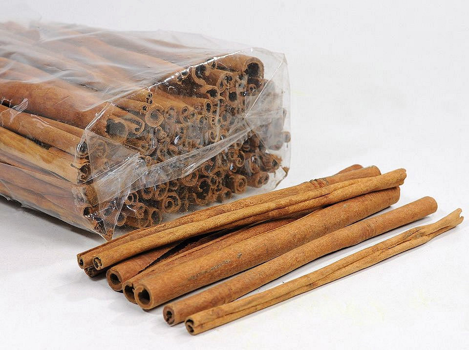 Cinnamon 20cm p/kg