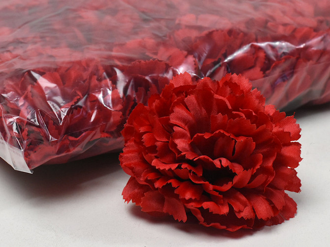 Artificial Carnation Red D9cm