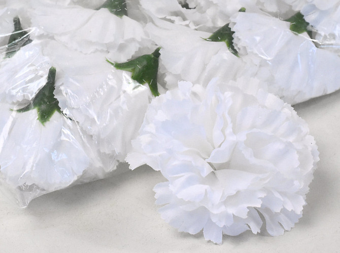 Artificial Carnation White D9cm