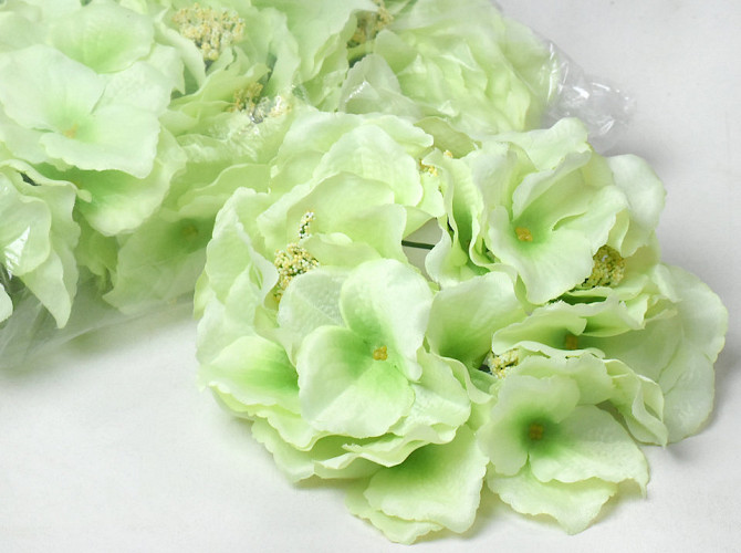 Hydrangea Head Green D18cm 