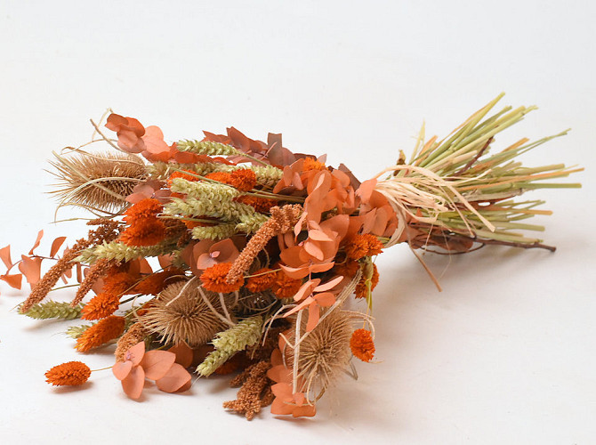 Dried Field Bouquet Natural/Orange 55cm